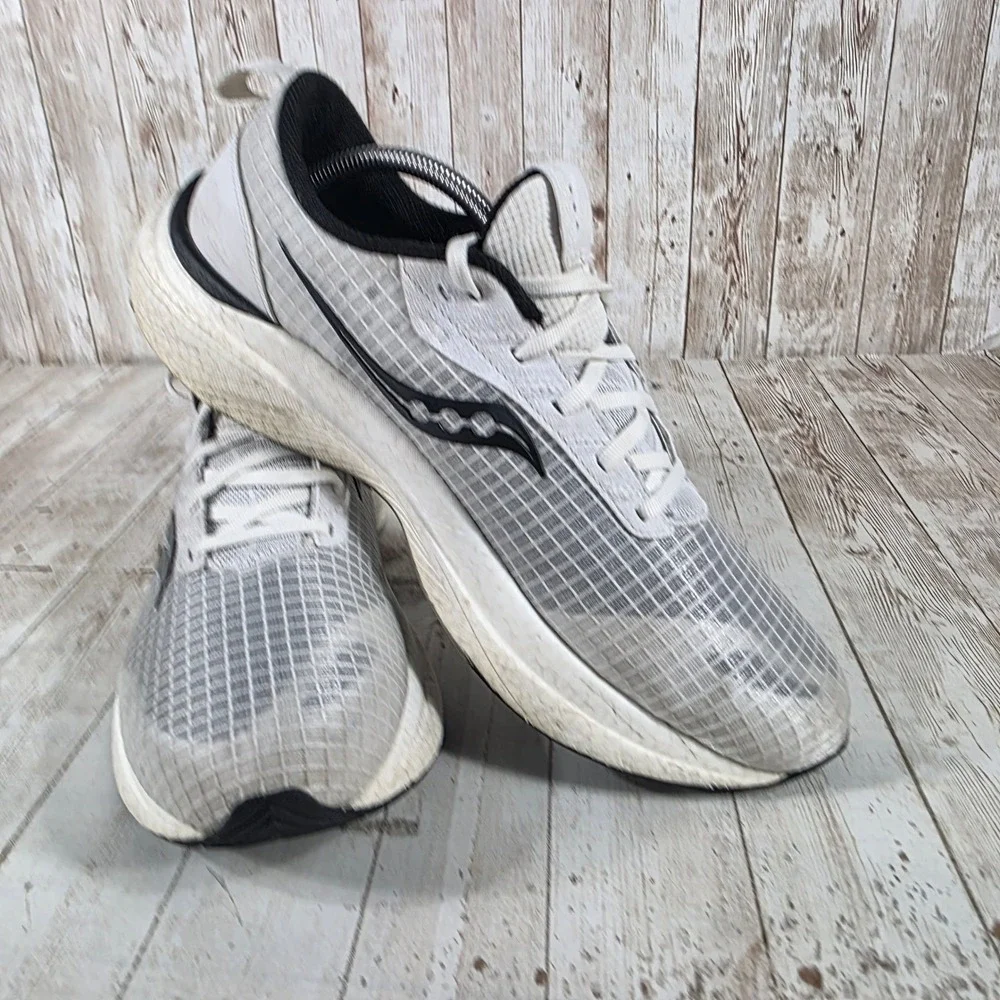 Saucony Endorphin Edge Men 10.5 Gray White Grid Trail Running Shoes S20820-11‎